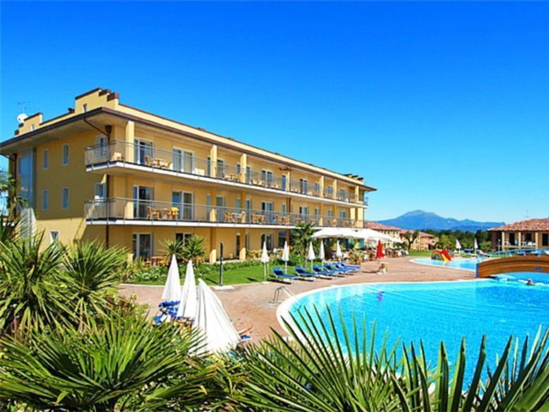 贝拉意大利酒店 佩斯基耶拉德加达 外观 照片